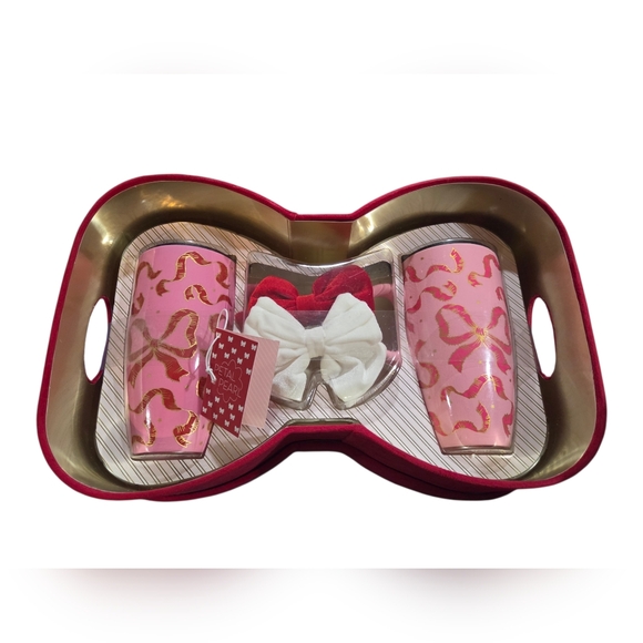 Petal & Pearl Accessories - Petal & Pearl - NEW Set of 5 Bow Velour Box Ceramic Mugs & Barrettes. Great Gift